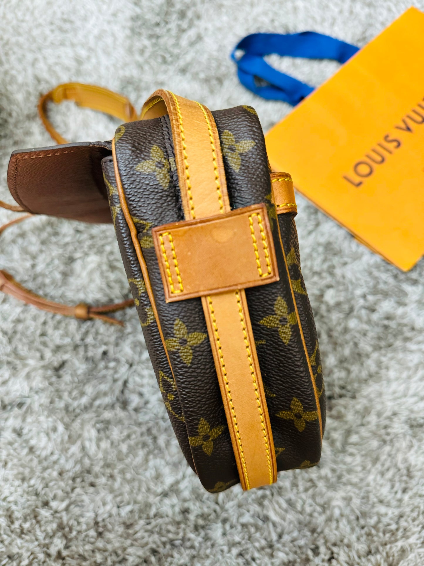 LOUIS VUITTON - Jeune Fille sling