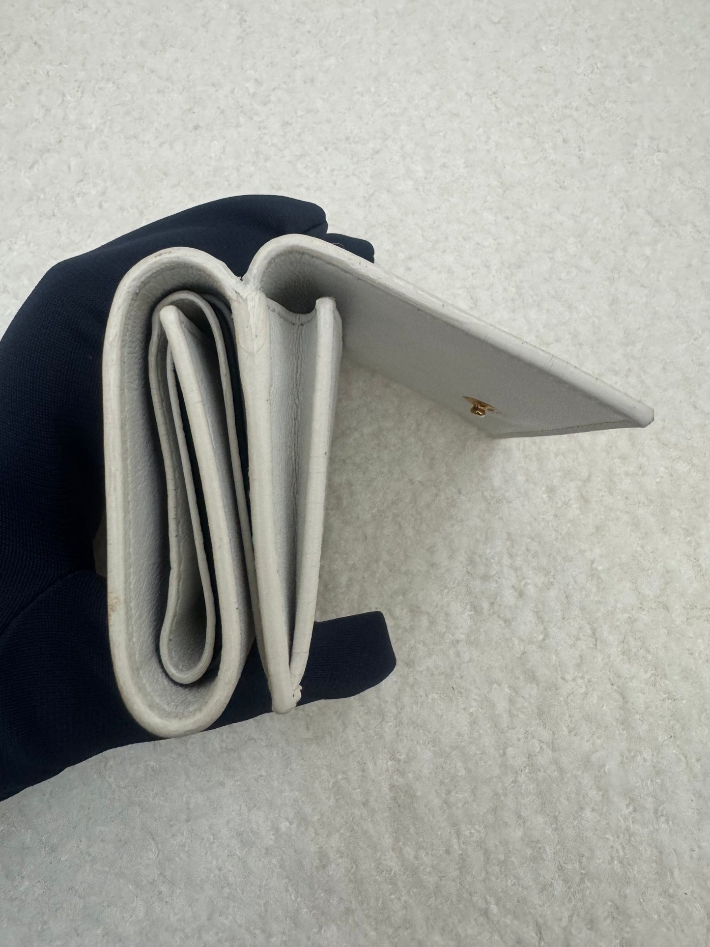 YSL - COMPACT WALLET (Pre-loved)