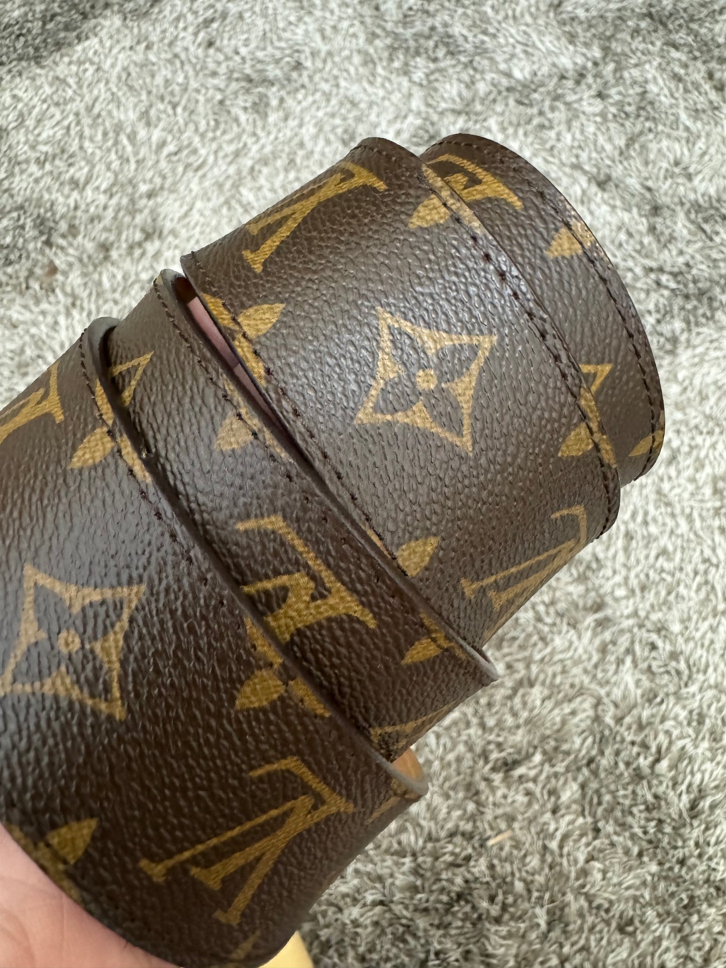 LOUIS VUITTON BELT