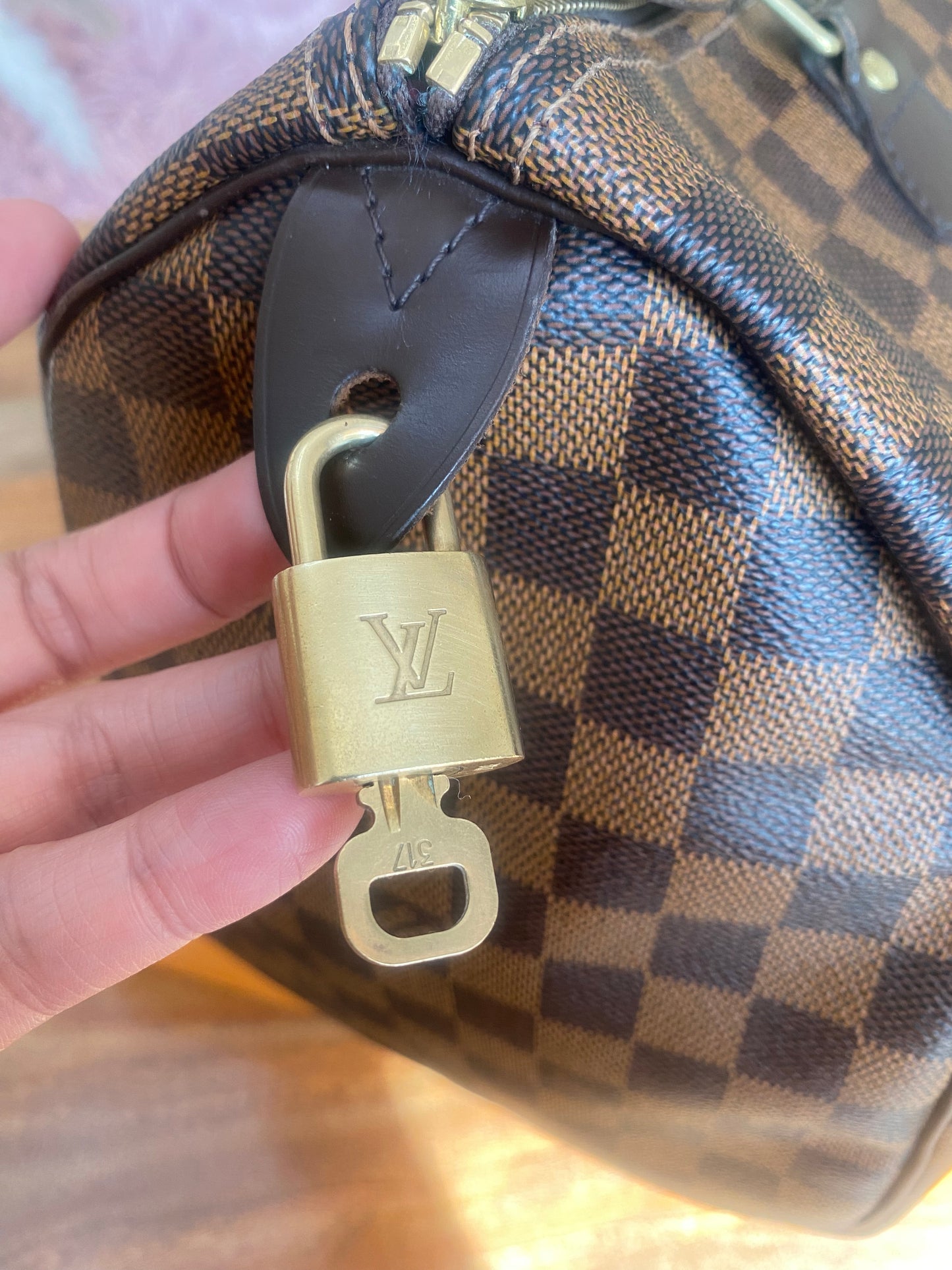 LOUIS VUITTON SPEEDY 35