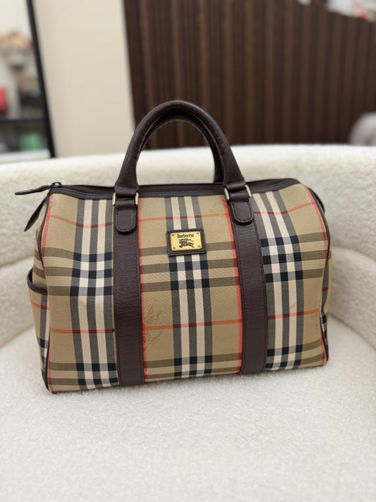 BURBERRYS - BOSTON Size 30 (Pre-loved)