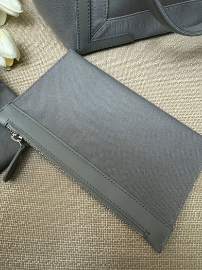 BALENCIAGA - CABAS TOTE + POUCH (Pre-loved)