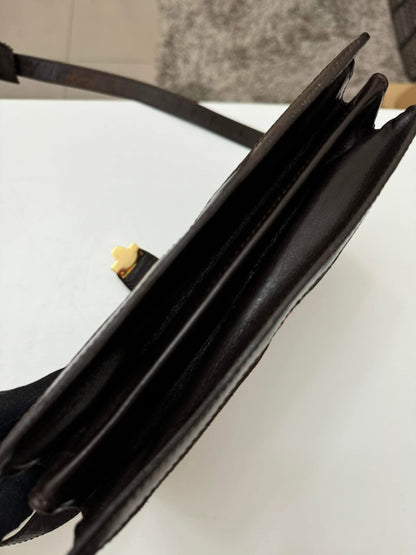 GUCCI - SUEDE SLING /  SHOULDER BAG - (Pre-loved)