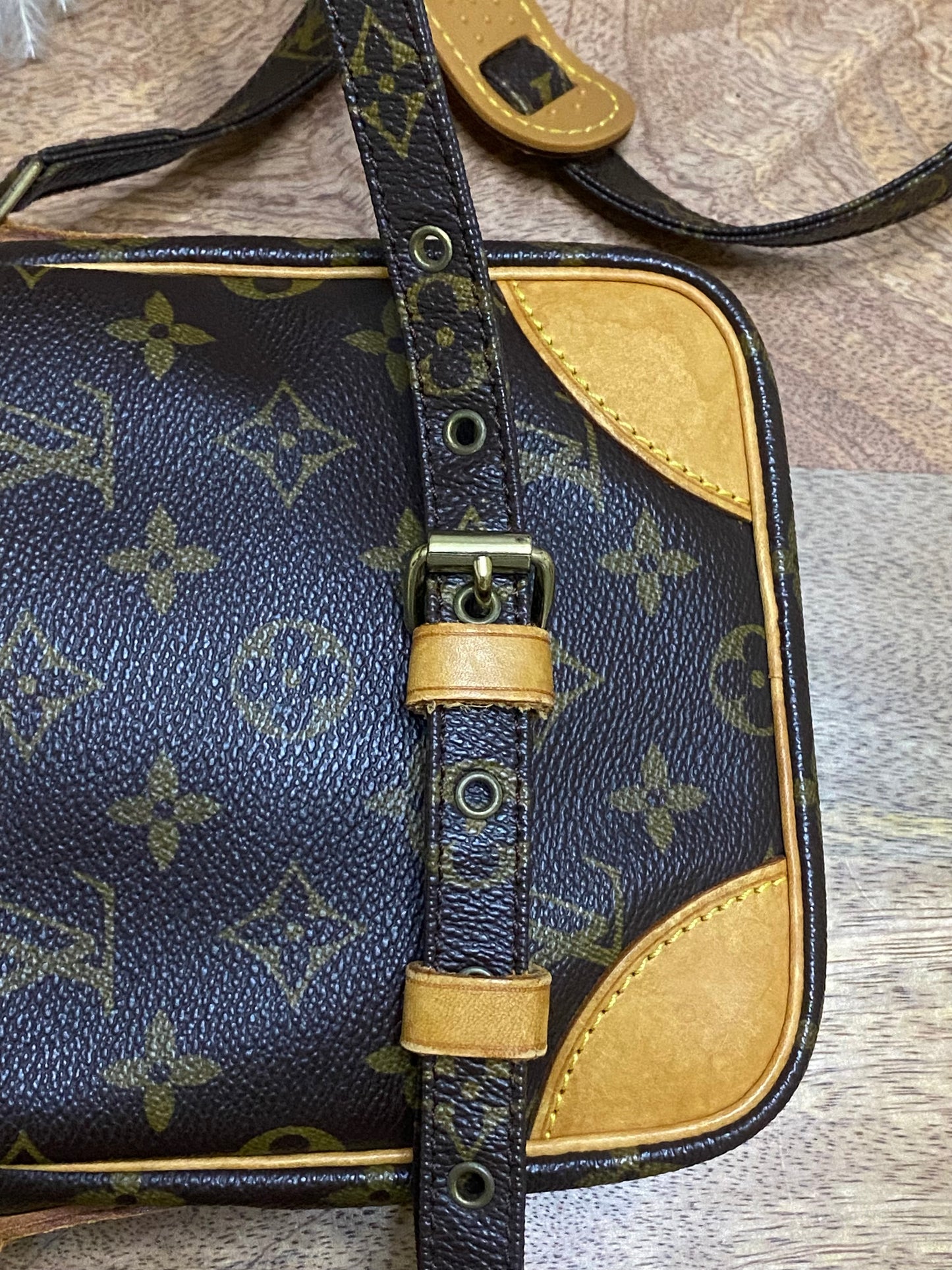 LOUIS VUITTON DANUBE