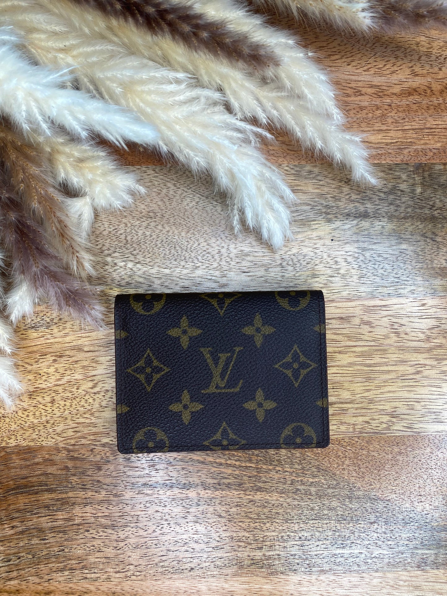 LOUIS VUITTON CARD CASE