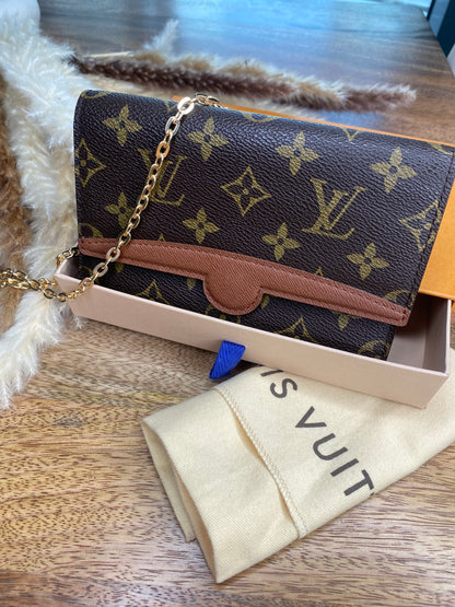 LOUIS VUITTON ARCHE POCHETTE