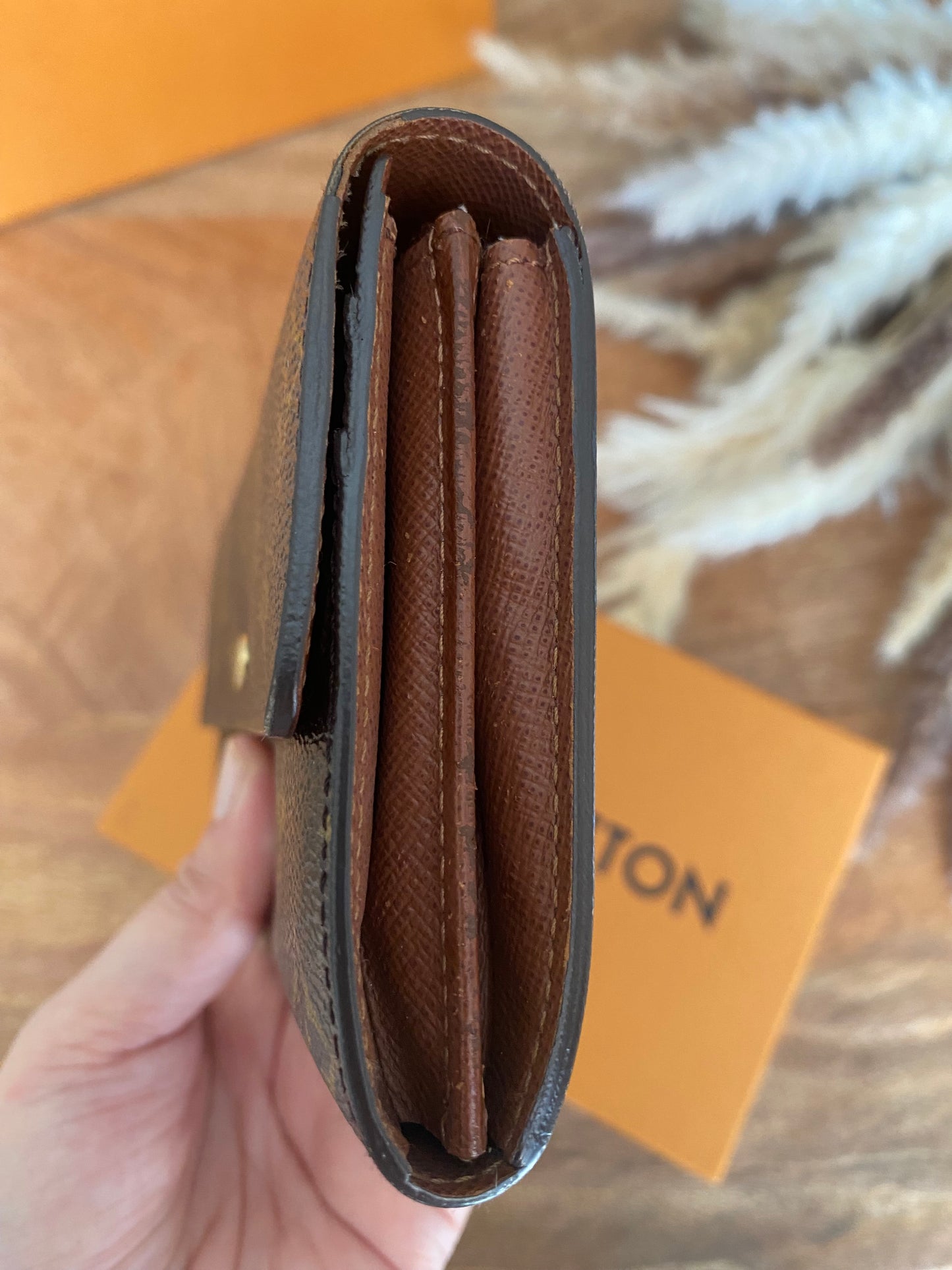 LOUIS VUITTON SARAH WALLET