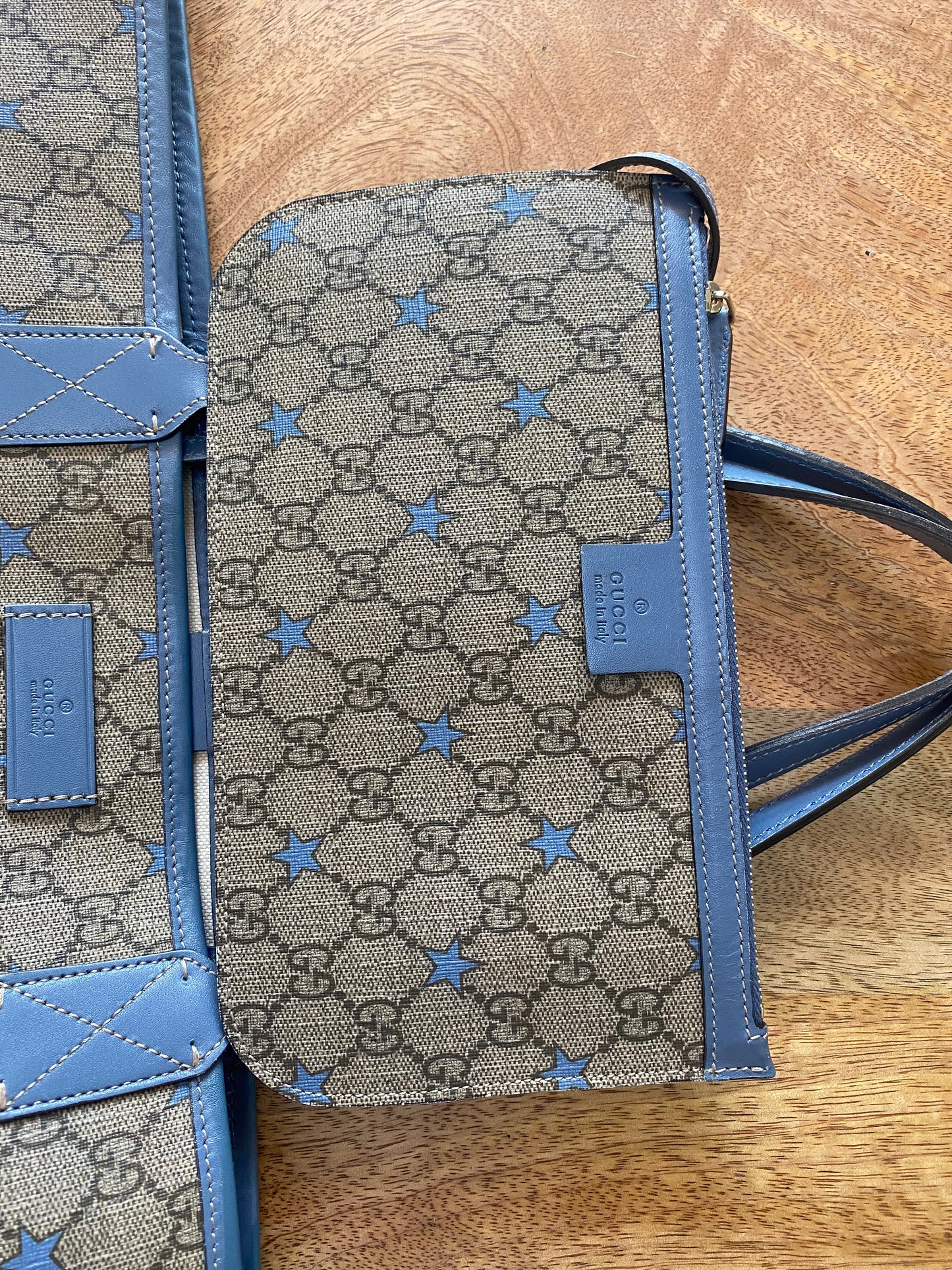 GUCCI TOTE + POUCH