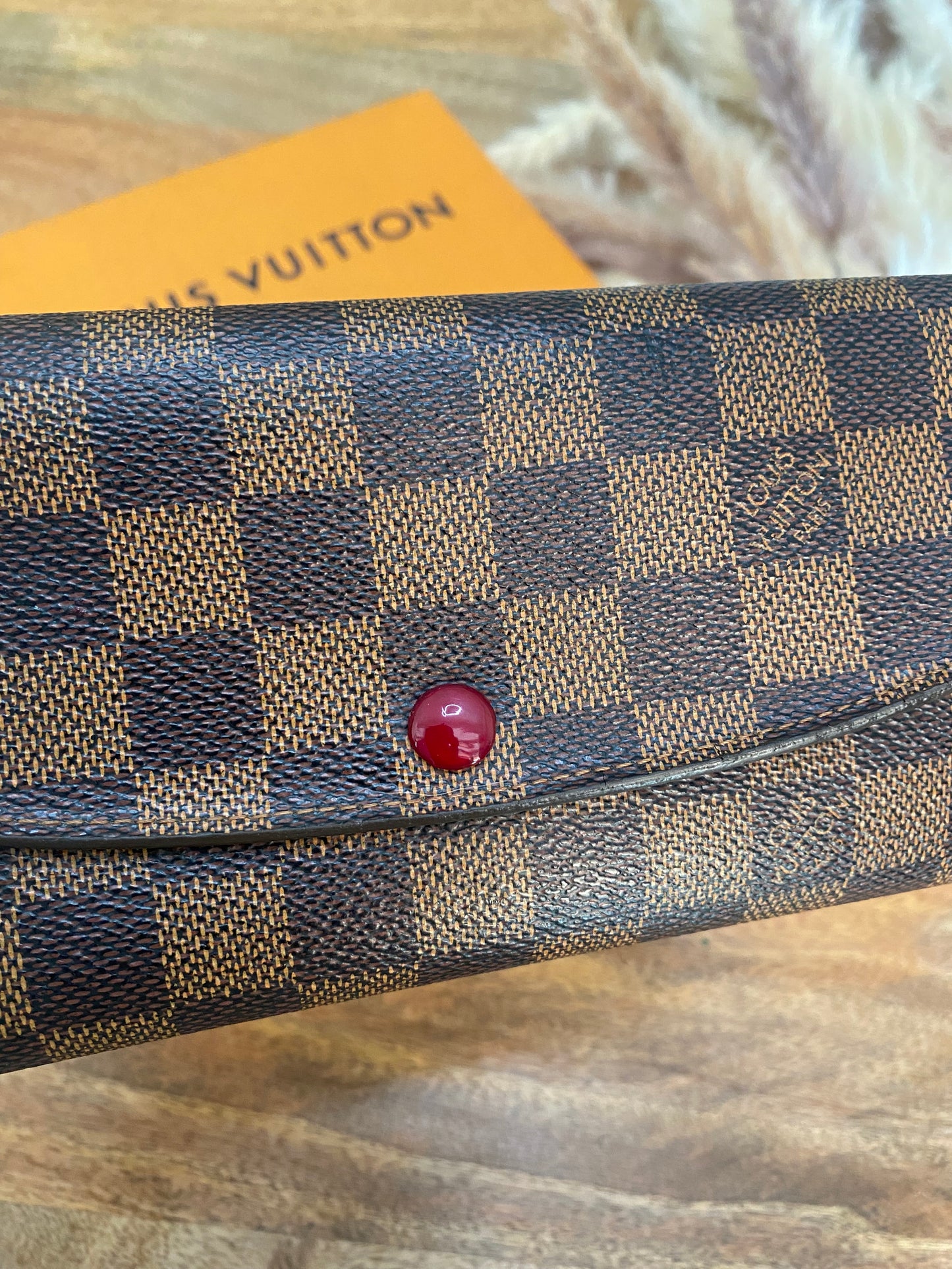 LOUIS VUITTON EMILIE WALLET