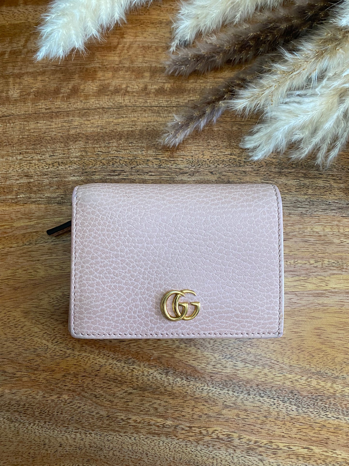 GUCCI MARMONT PORTAFOGLIO COMPACT WALLET (Salmon Pink 1)