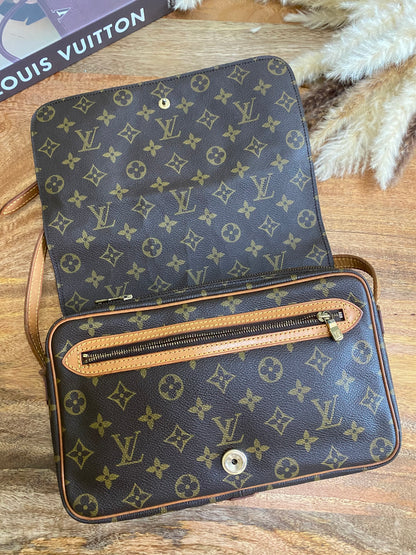 LOUIS VUITTON - SAINT GERMAIN SLING