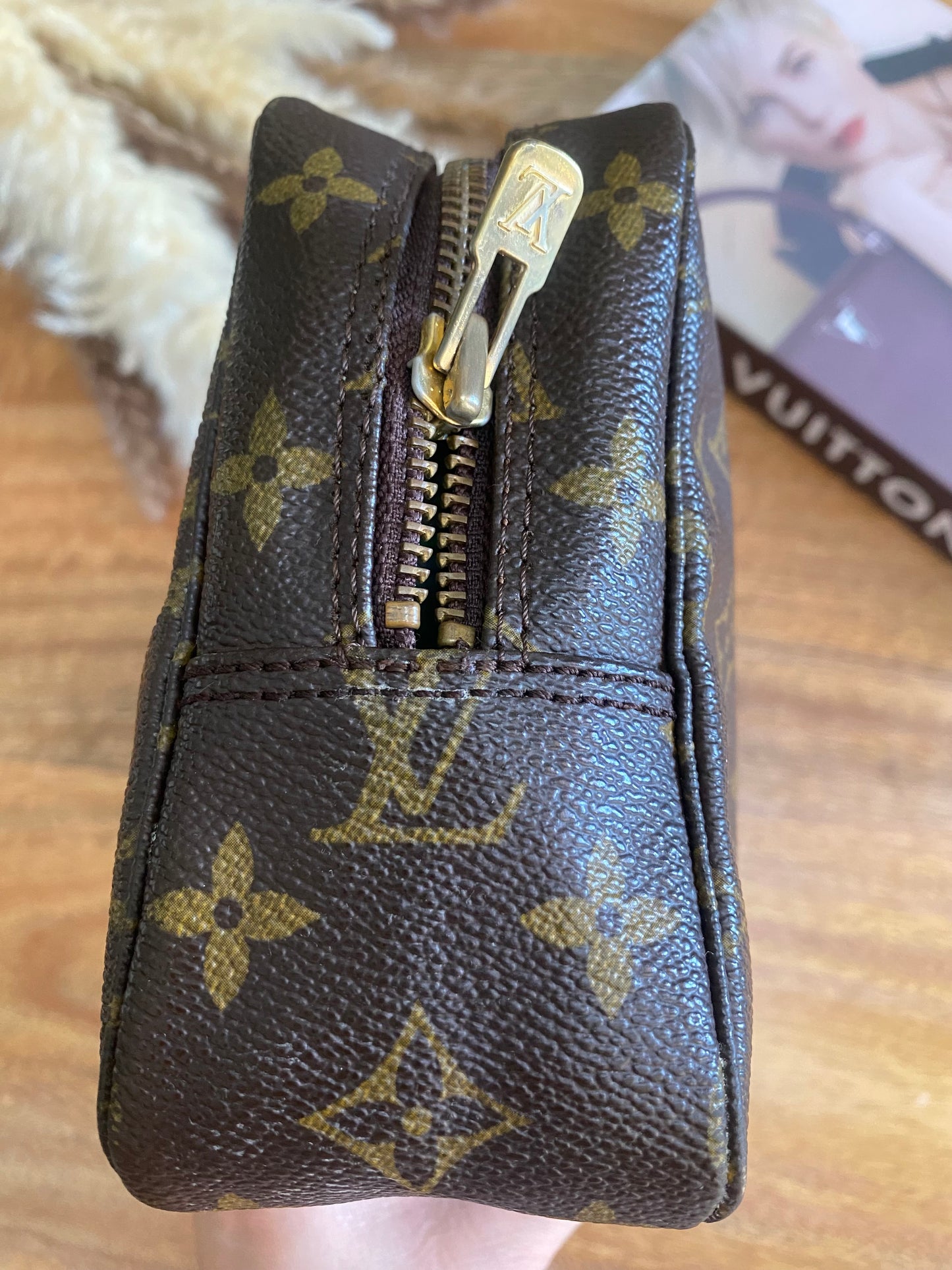 LOUIS VUITTON TROUSSE size 23 TOILETRY