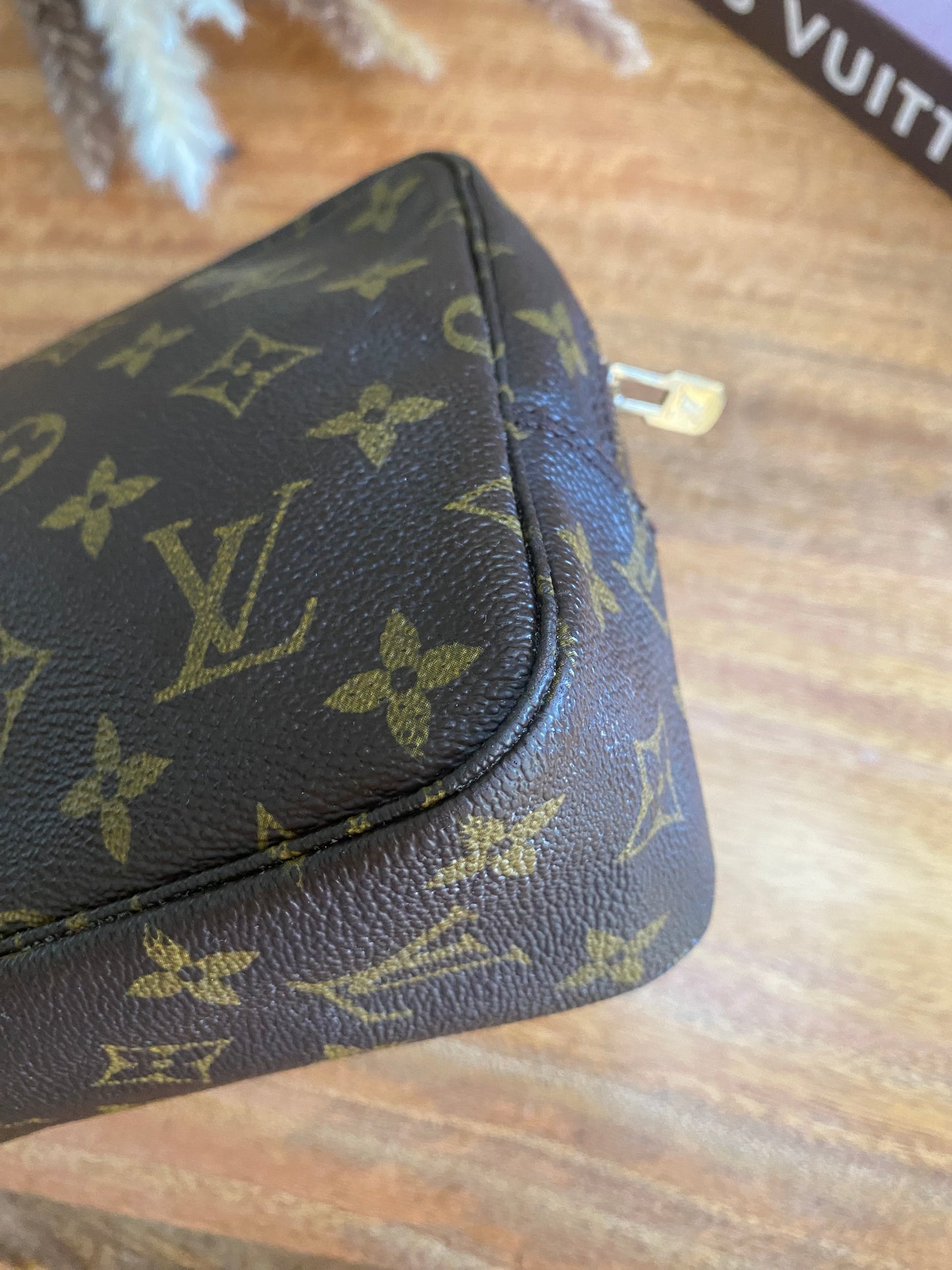 LOUIS VUITTON TROUSSE size 23 TOILETRY