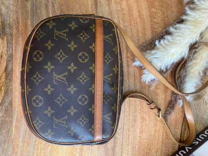 LOUIS VUITTON - JEAUN FILLE SLING