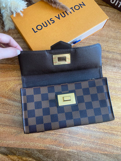 LOUIS VUITTON - ROSEBERRY WALLET