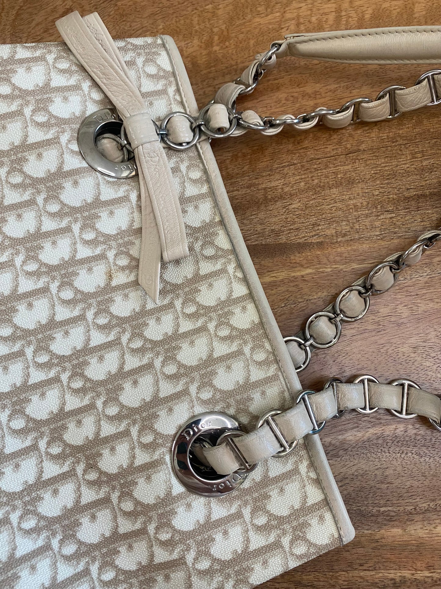 CHRISTIAN DIOR ROMANTIQUE TROTTER BAG IVORY