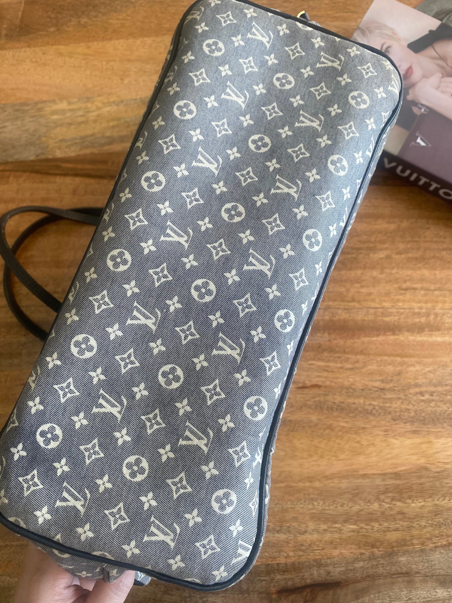 LOUIS VUITTON NEVERFULL MM in MINI LIN