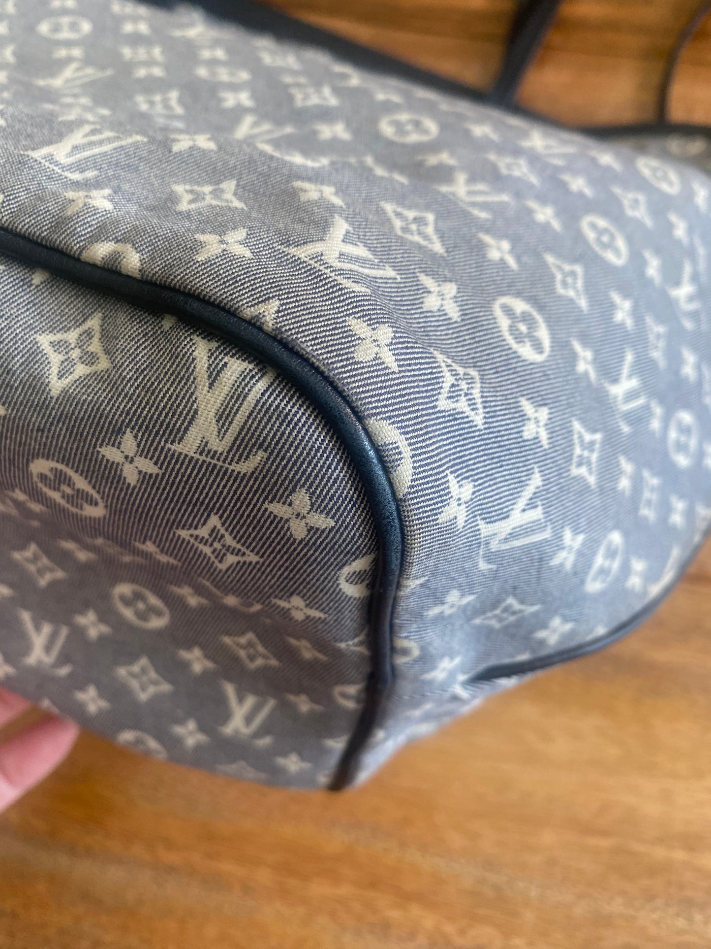 LOUIS VUITTON NEVERFULL MM in MINI LIN