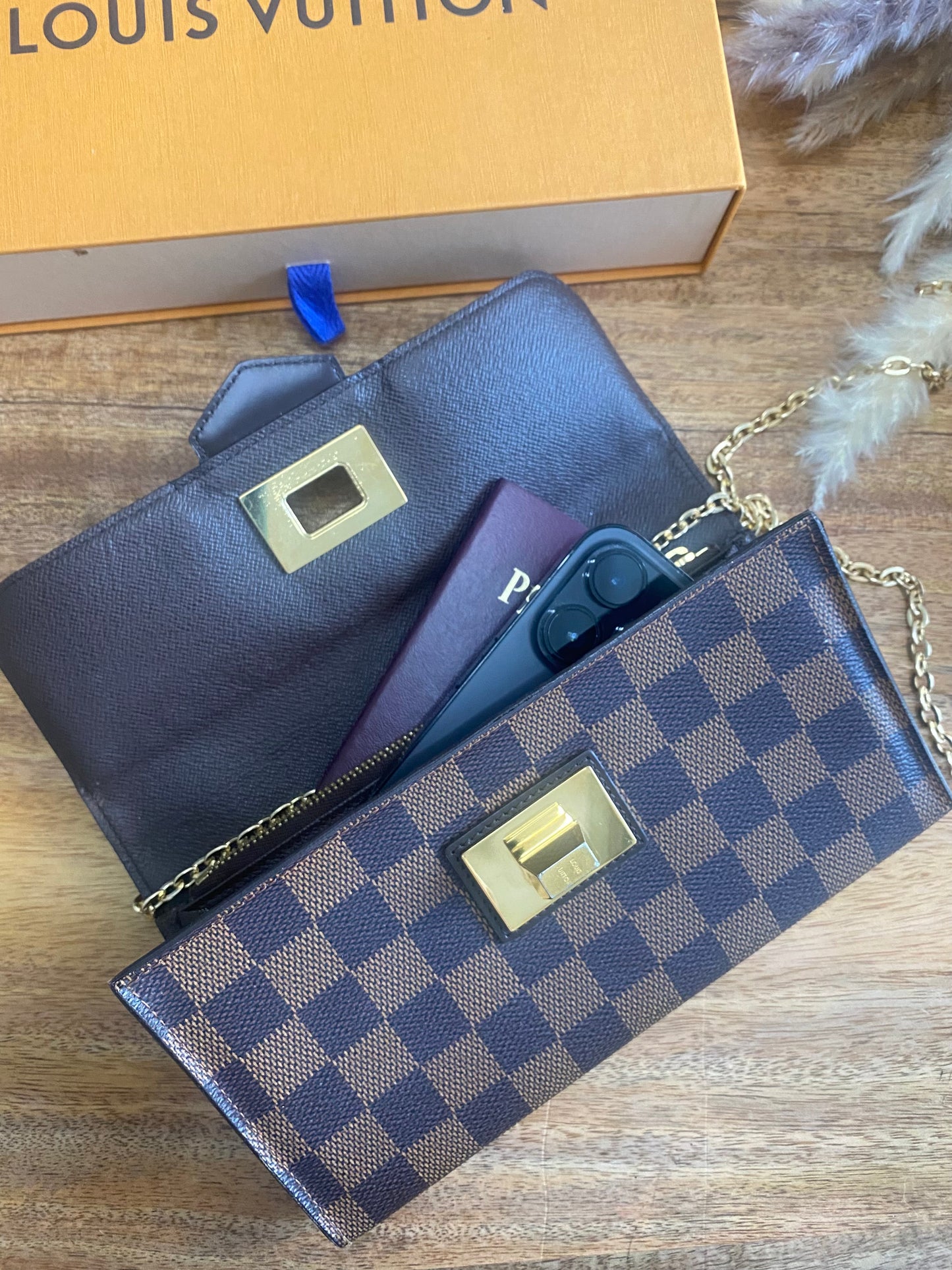 LOUIS VUITTON - ROSEBERRY WALLET