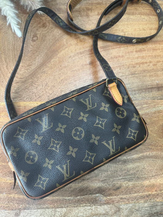 LOUIS VUITTON - MARLY BANDOULIERE