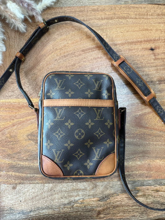 LOUIS VUITTON DANUBE