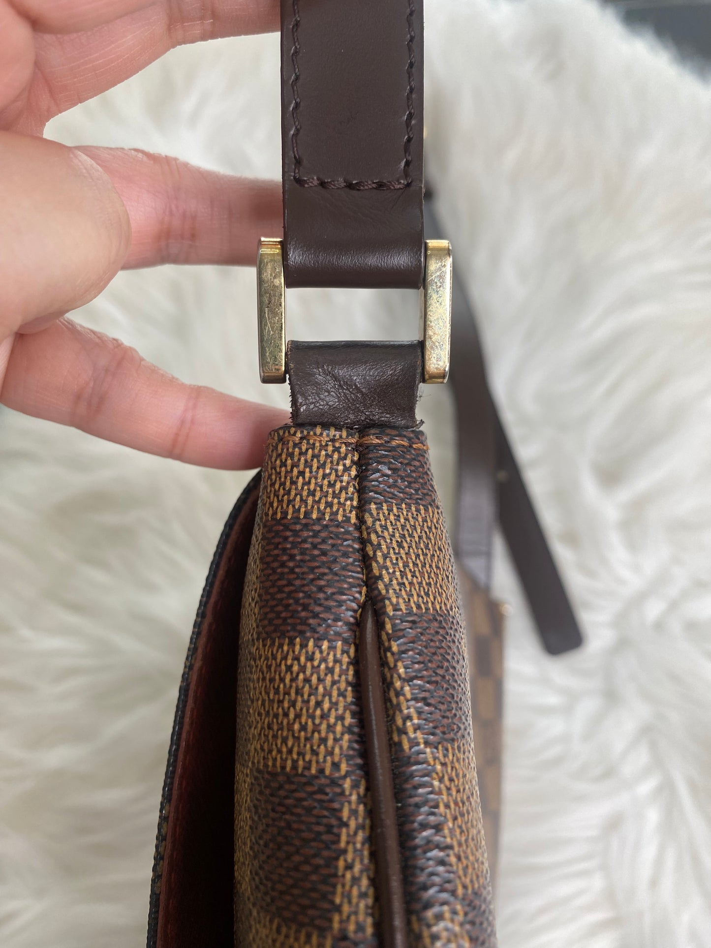 LOUIS VUITTON MUSETTE SALSA