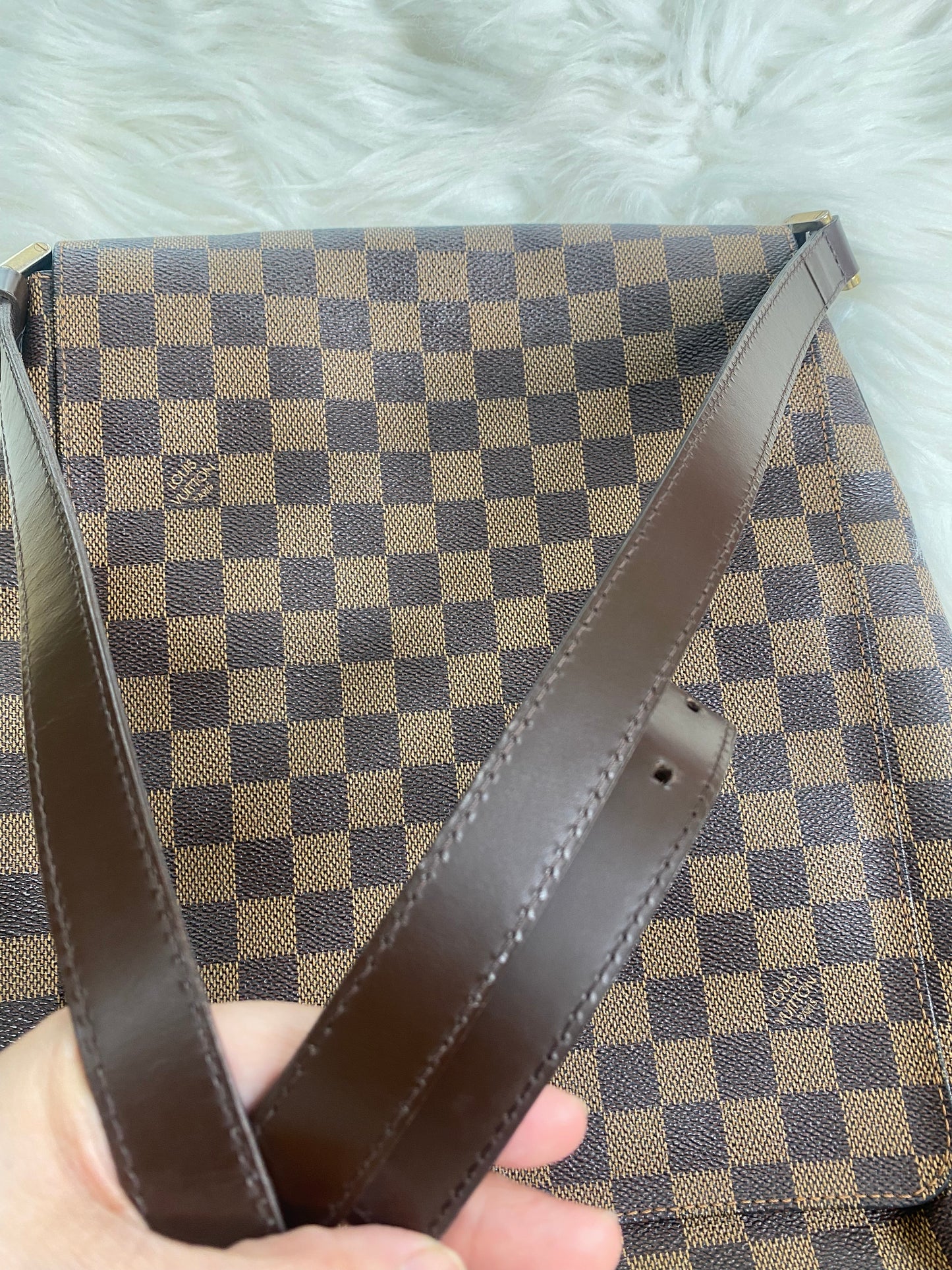 LOUIS VUITTON MUSETTE SALSA