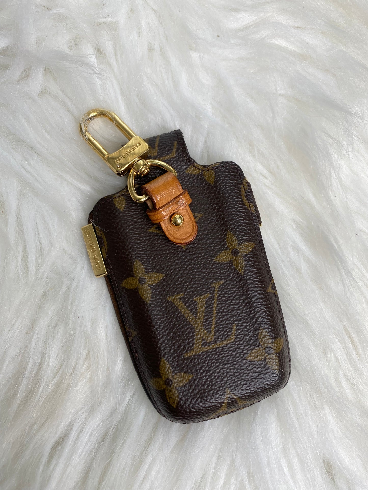 LOUIS VUITTON CARD HOLDER (Rare piece)