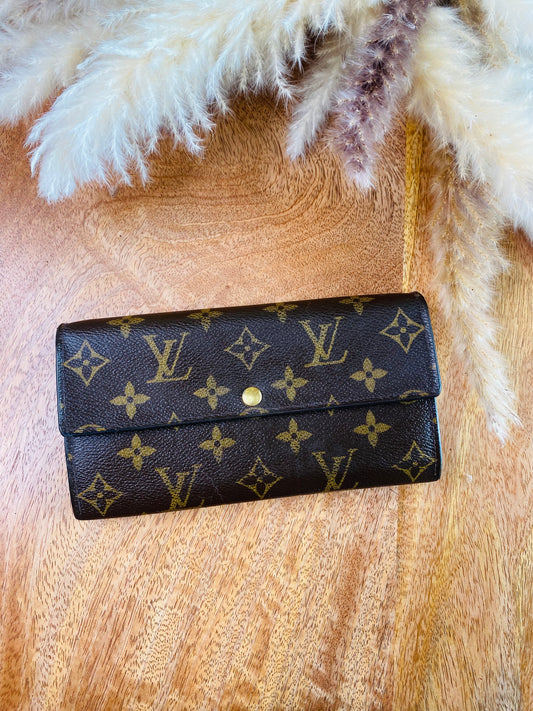 LOUIS VUITTON SARAH WALLET