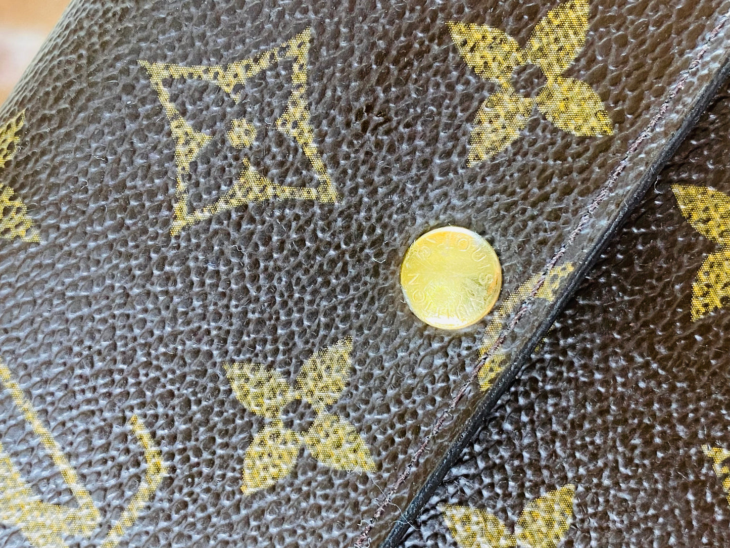 LOUIS VUITTON SARAH WALLET