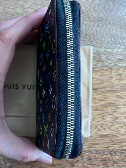 LOUIS VUITTON SHORT ZIPPY WALLET (Multicolor)