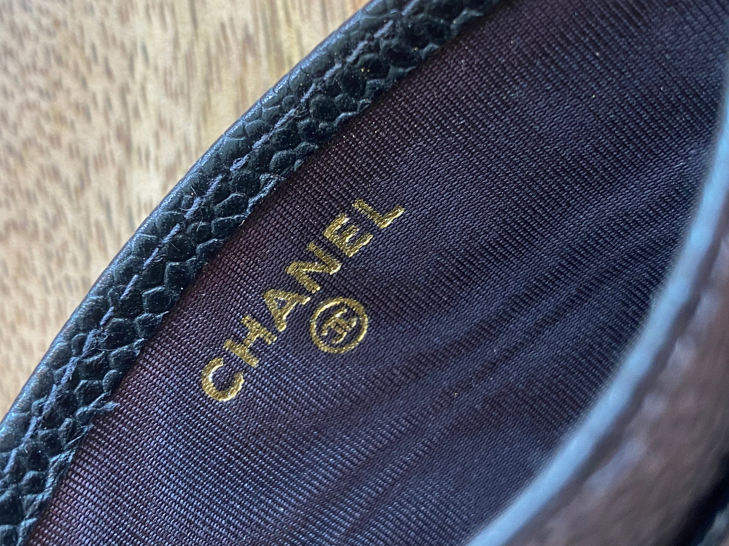 CHANEL CAVIAR (with hologram)