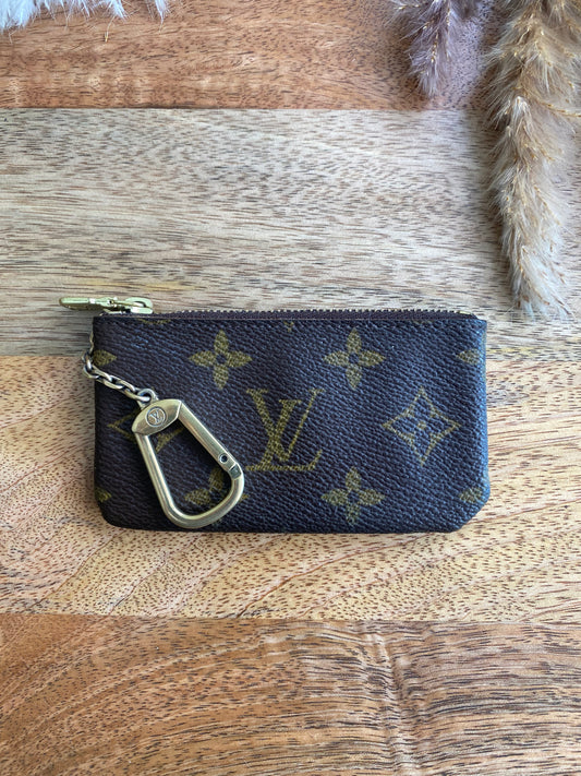 LOUIS VUITTON KEY CLES 2