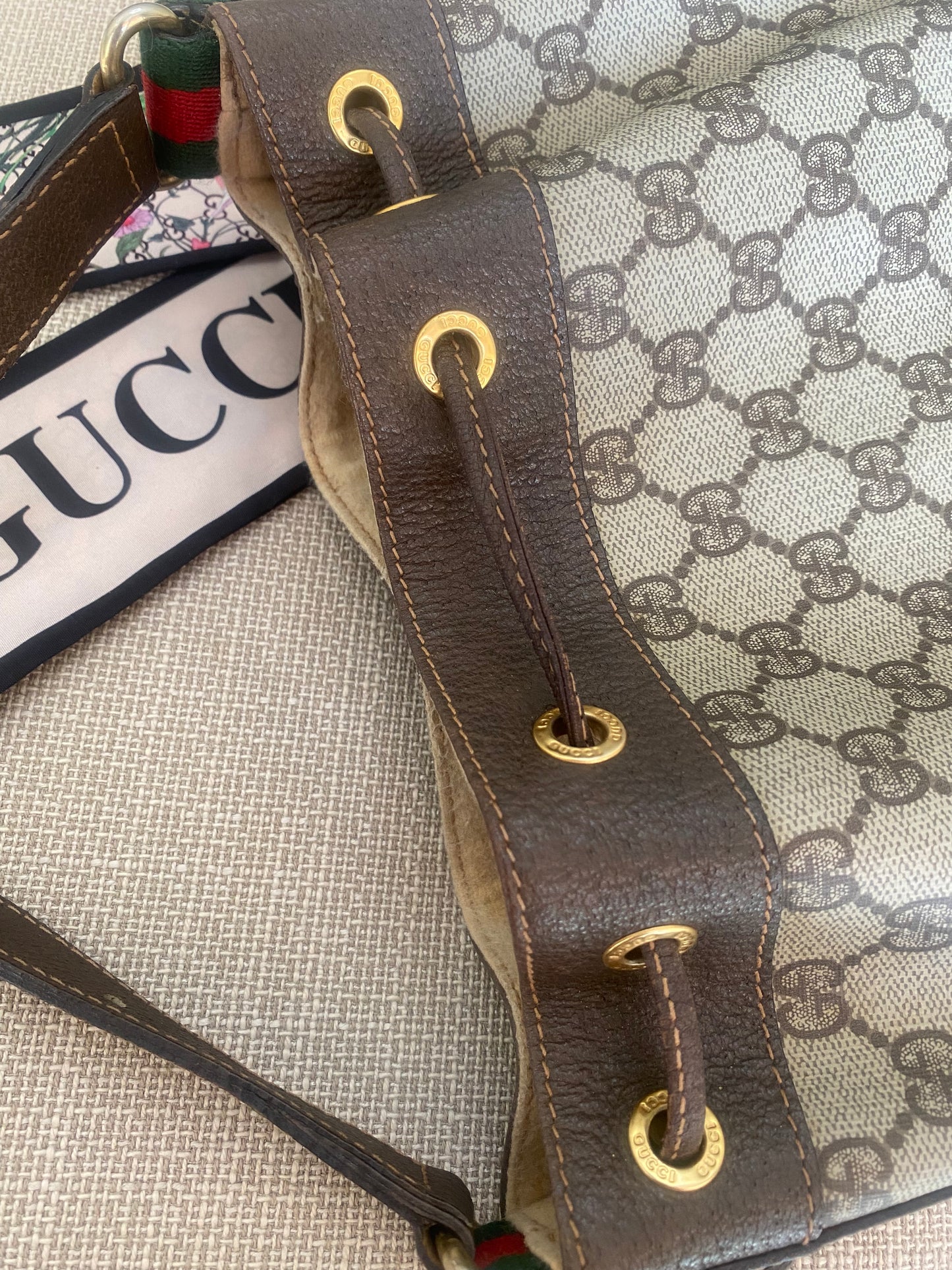 GUCCI BUCKET (Small)