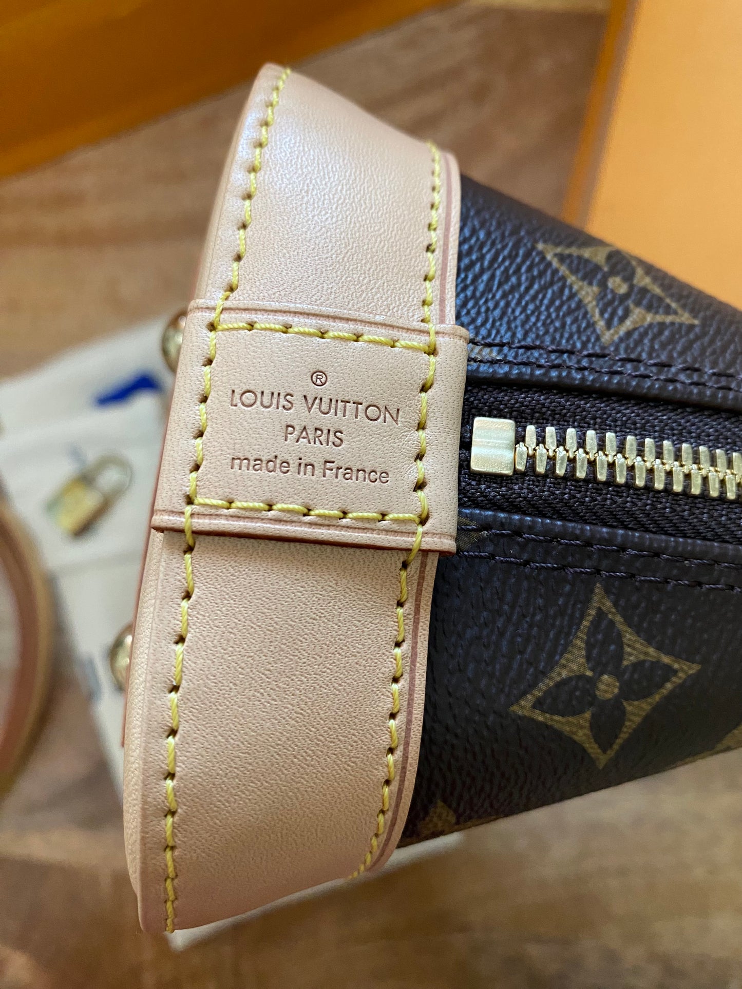 LOUIS VUITTON ALMA BB (Microchip)