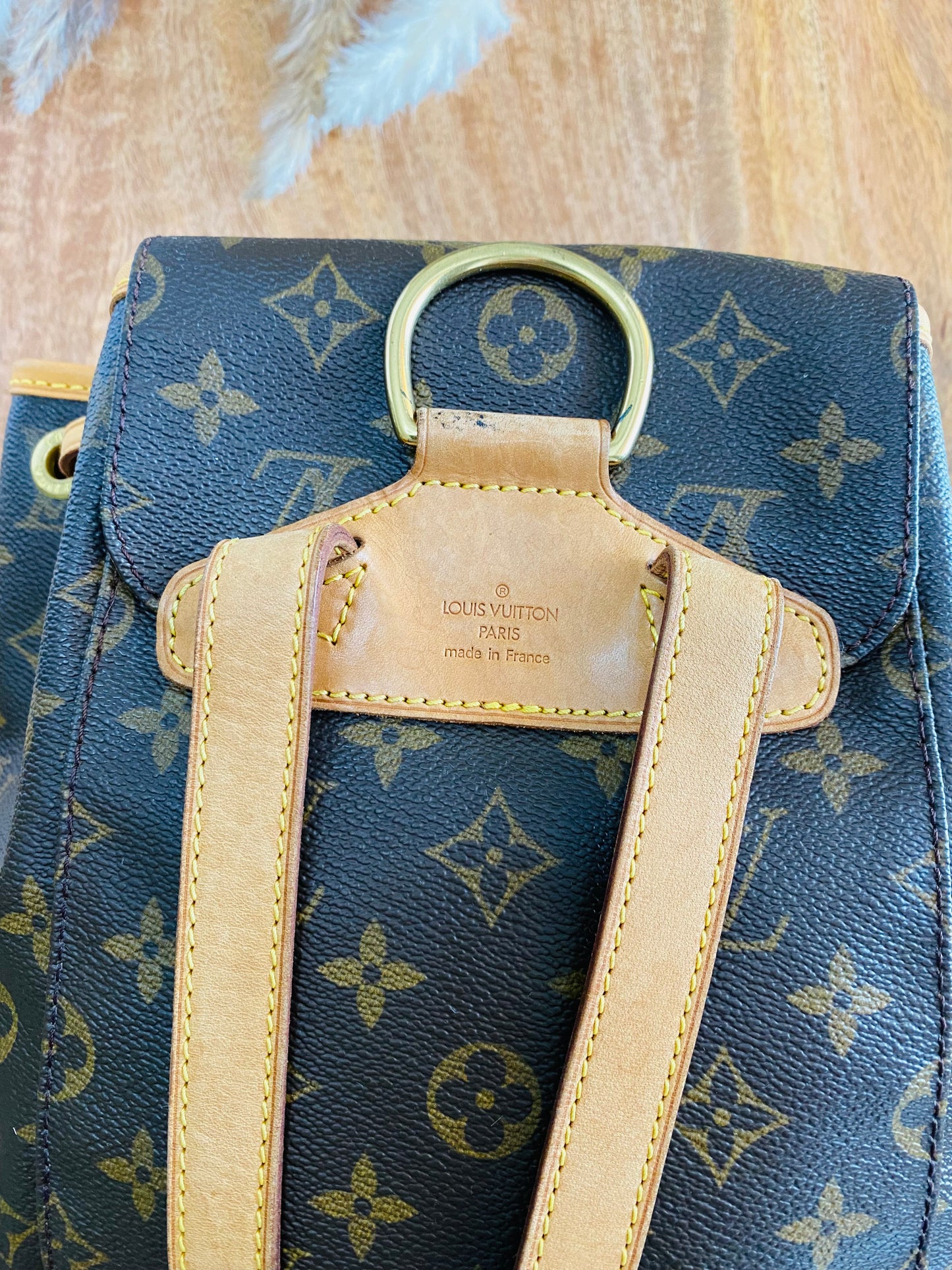 LOUIS VUITTON MONTSOURIS MM BACK PACK