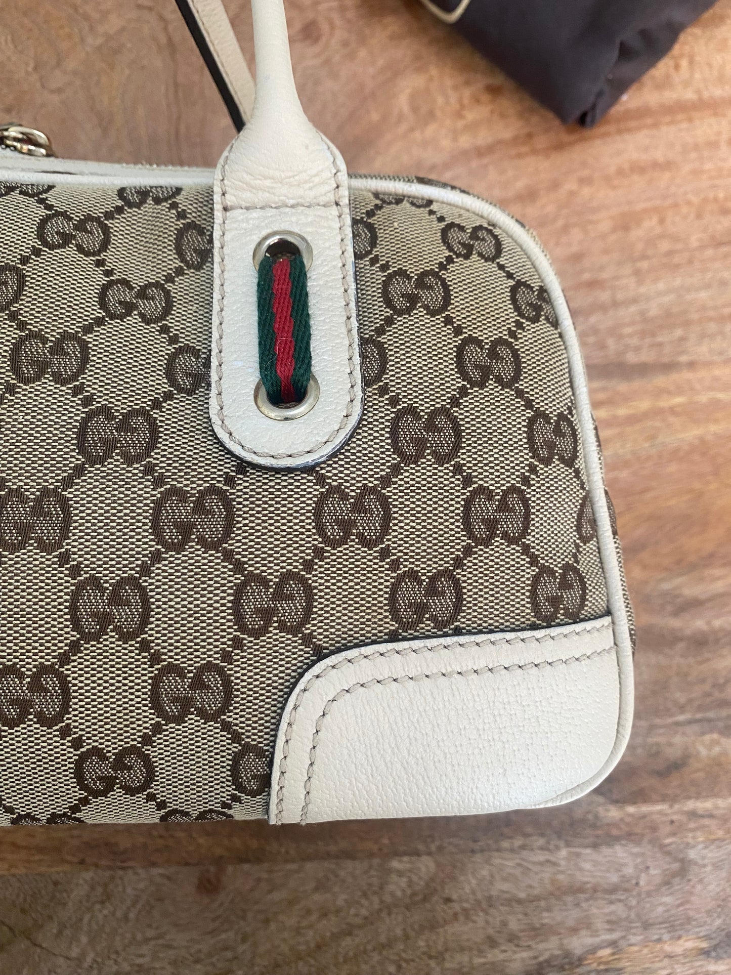 GUCCI SHOULDER BAG