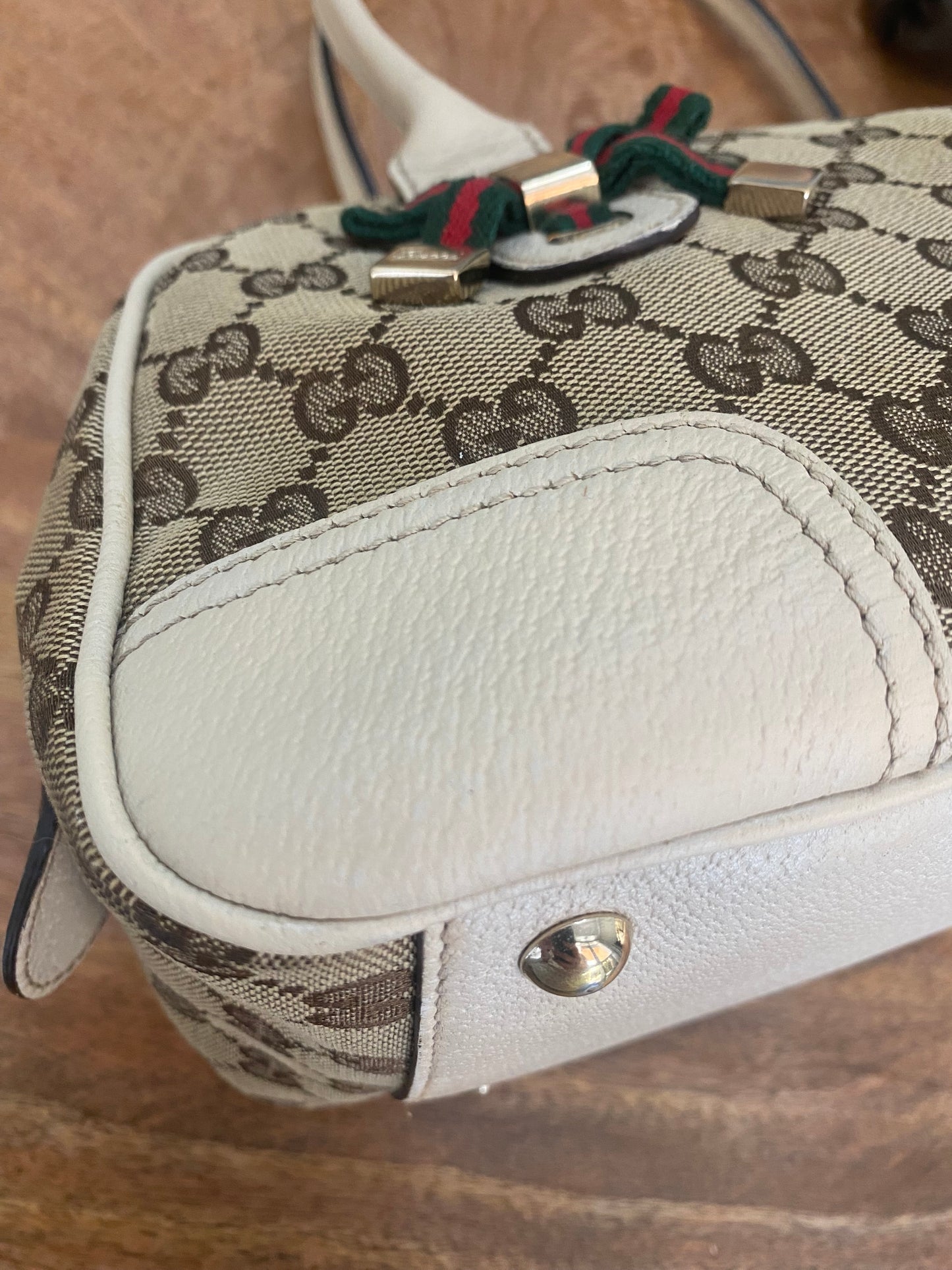 GUCCI SHOULDER BAG