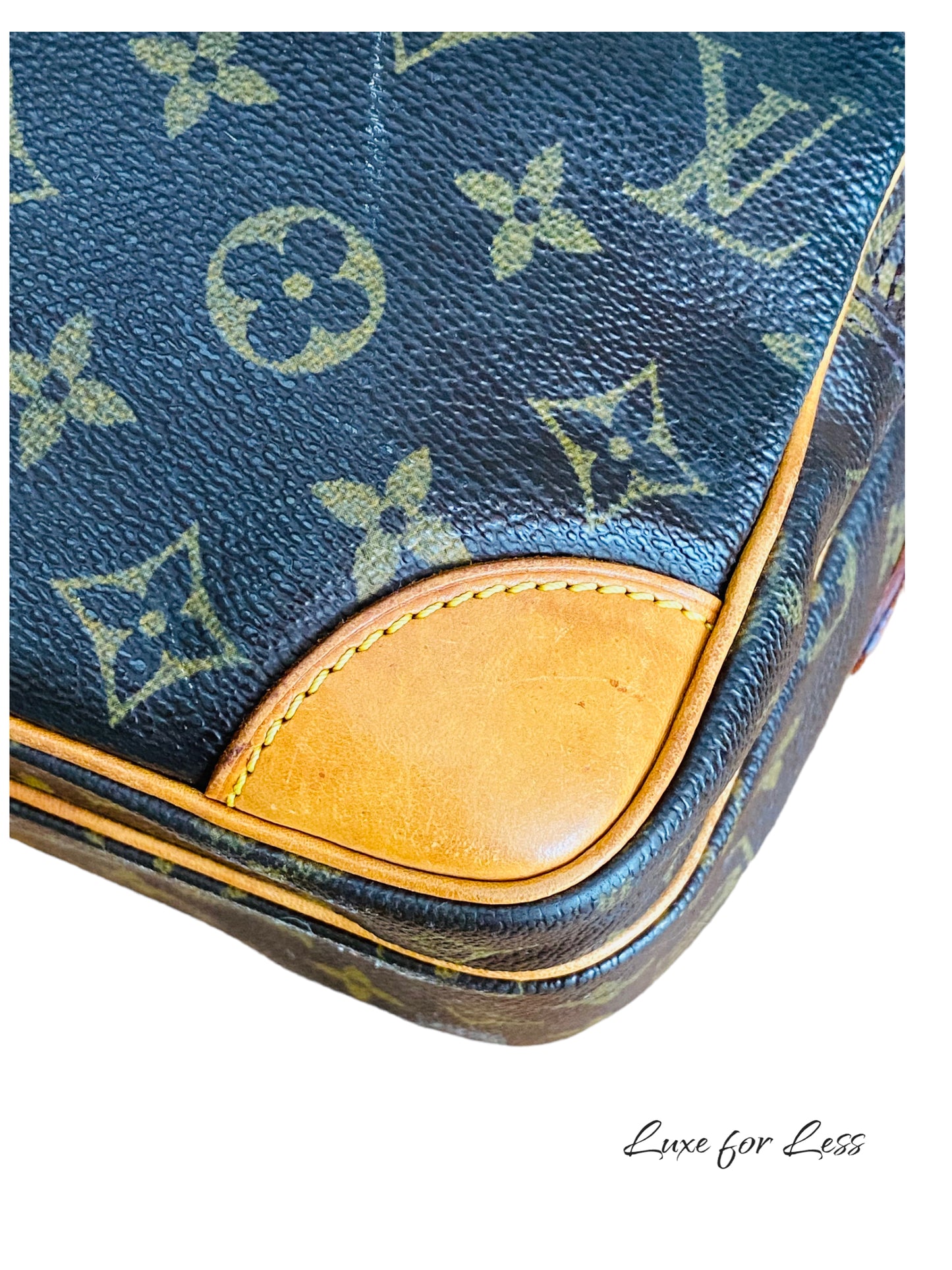 LOUIS VUITTON MESSENGER NILE