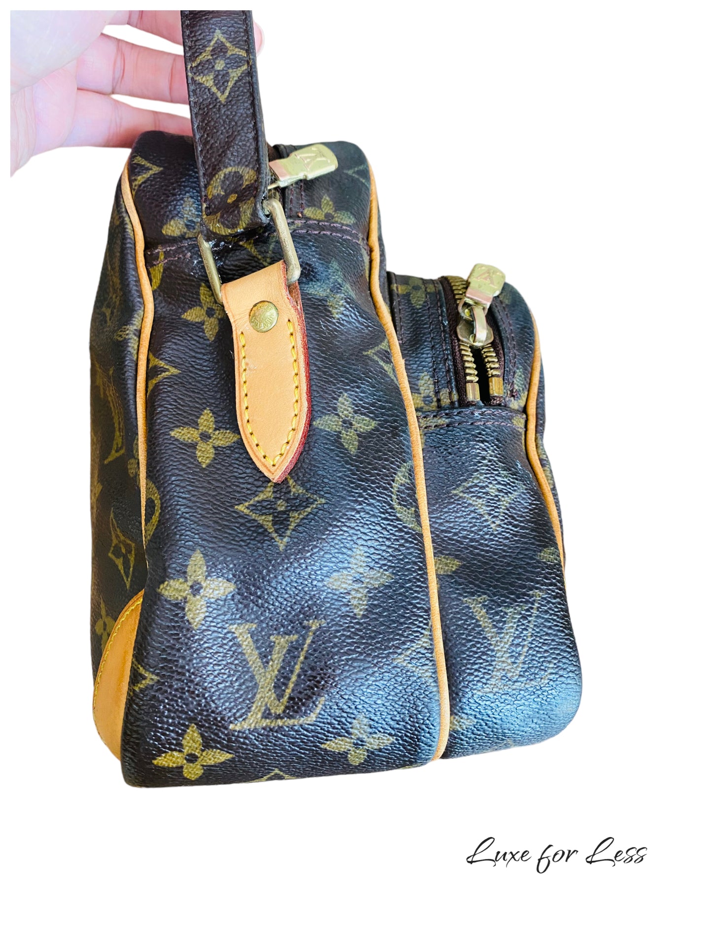 LOUIS VUITTON MESSENGER NILE