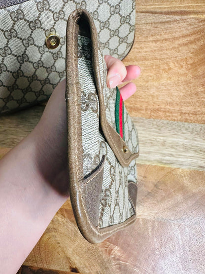 GUCCI SLING + POUCH